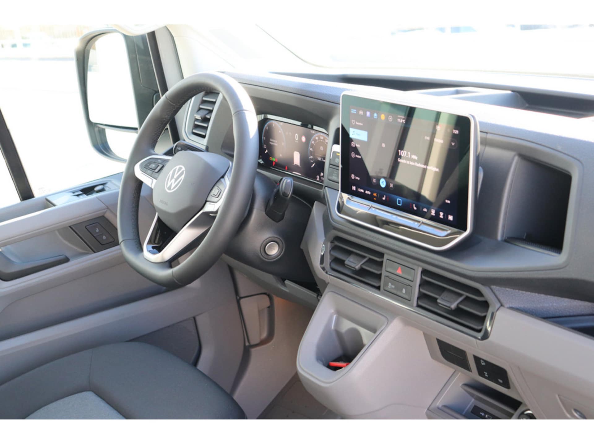 Volkswagen Crafter Kasten langer Radstand