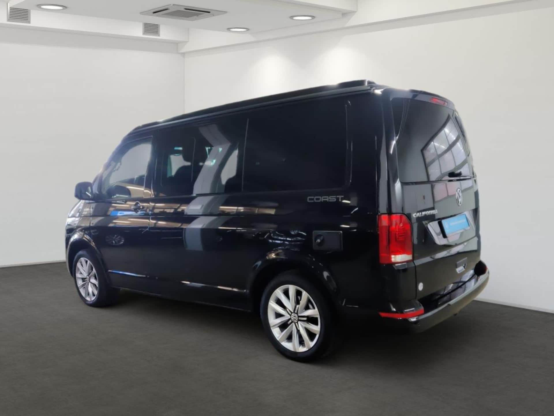 Volkswagen T6.1 California Coast