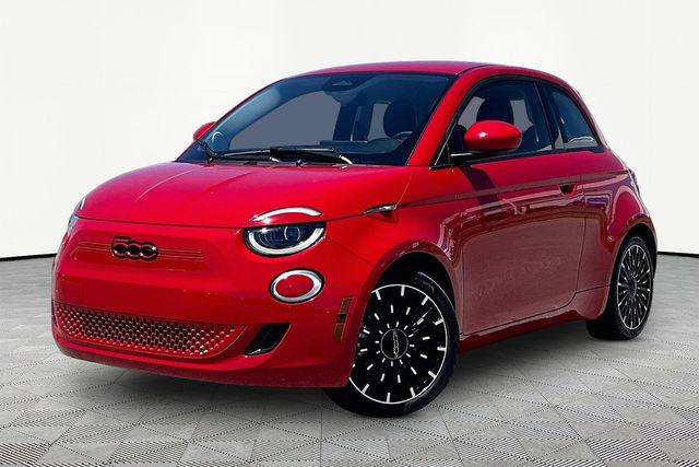 2024 FIAT 500e -'s photo