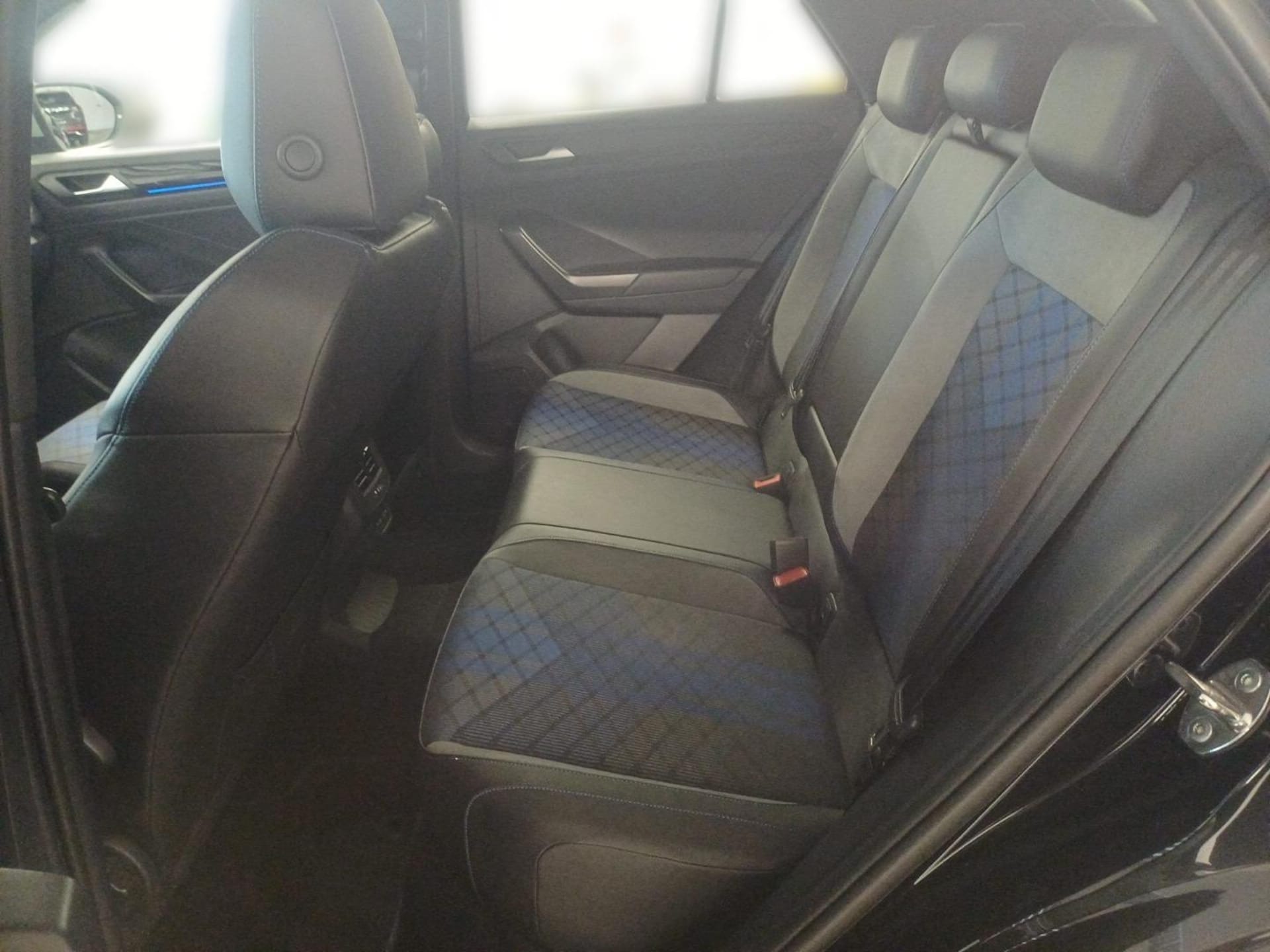Volkswagen T-Roc R