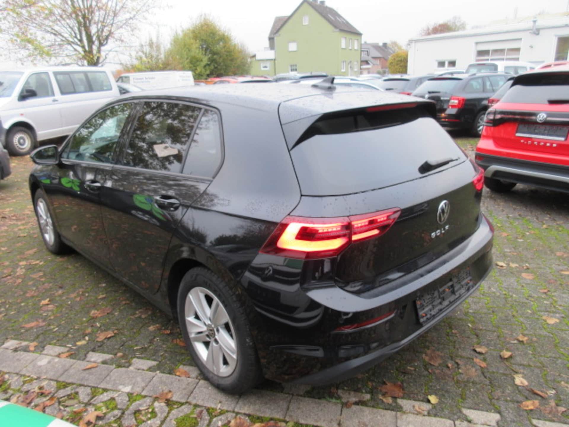 Volkswagen Golf Life