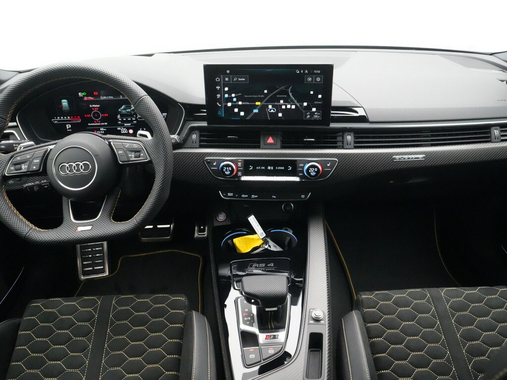 Image about Audi RS 4 Avant quattro tiptronic