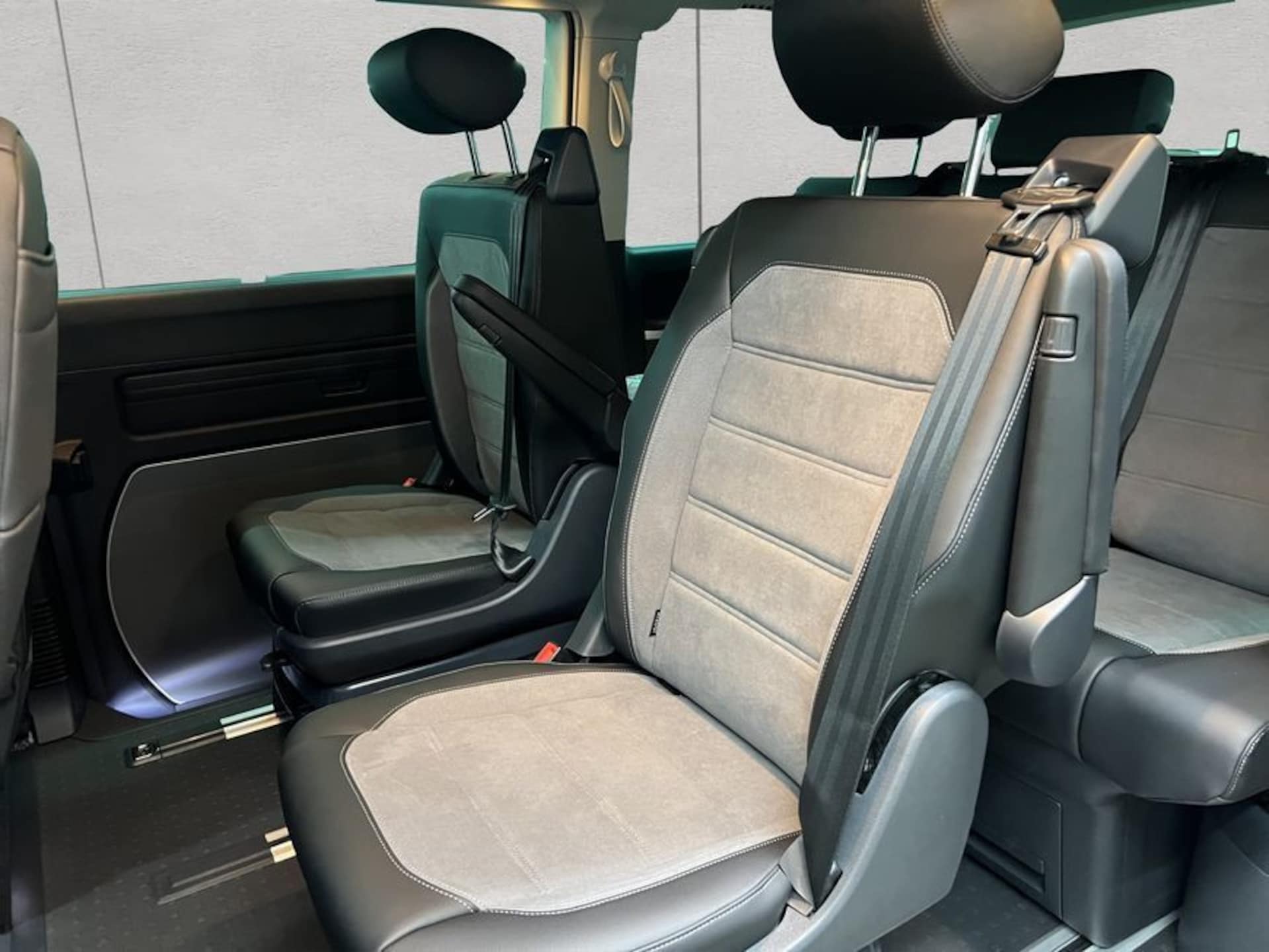 Volkswagen T6.1 California Beach