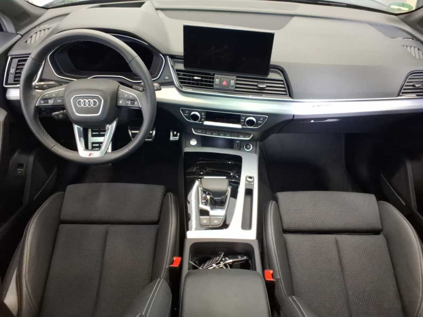 Bild über Audi Q5 40 TDI quattro 150 kW S tronic - für weitere Informationen kontaktieren Sie den Audi Partner