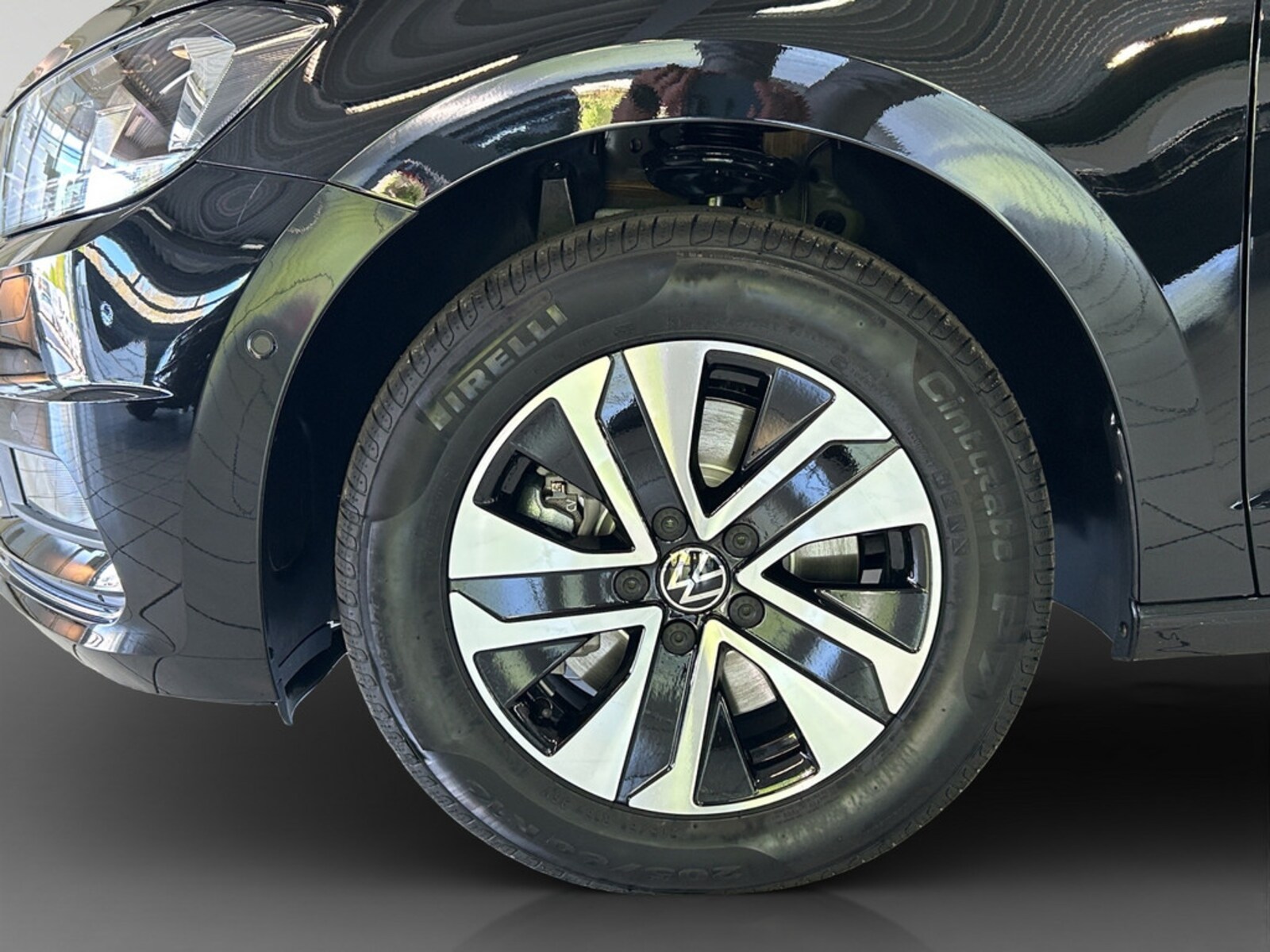 Volkswagen Touran – Bild 9