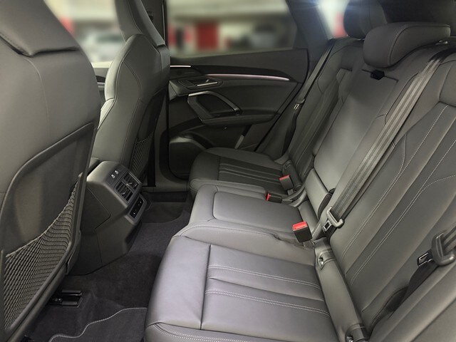 Image about Audi Q5 SUV TDI quattro 150 kW S tronic
