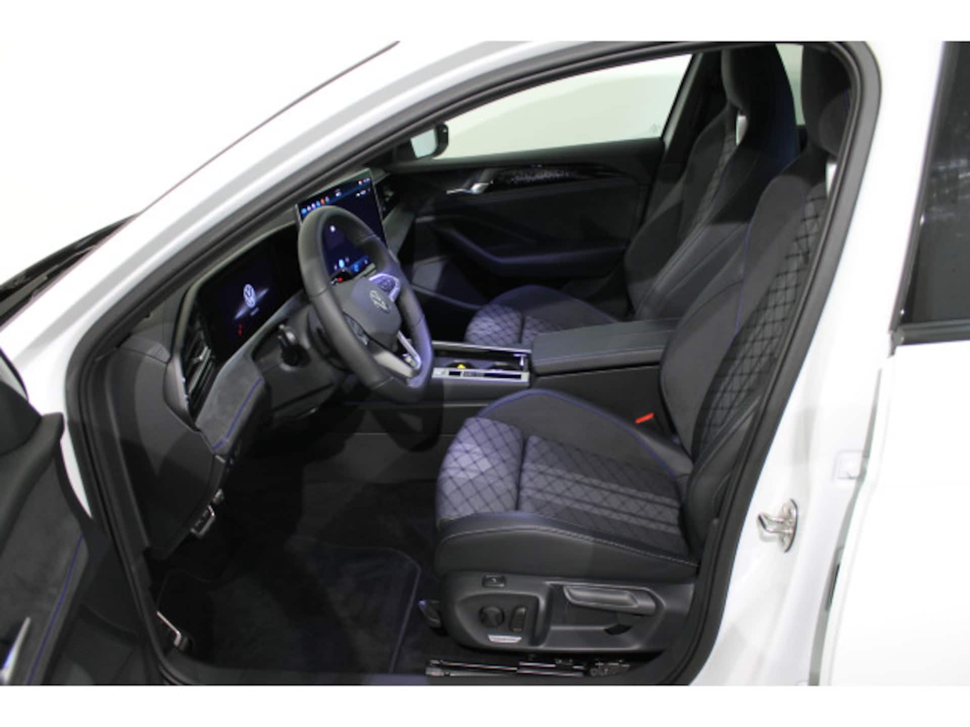 Volkswagen Passat R-Line
