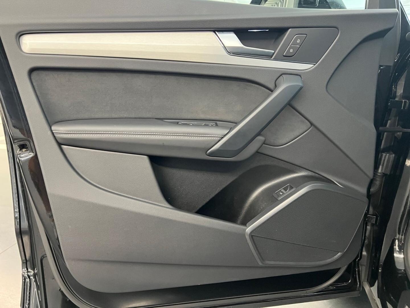Bild über Audi Q5 Sportback 40 TDI quattro S tronic - für weitere Informationen kontaktieren Sie den Audi Partner