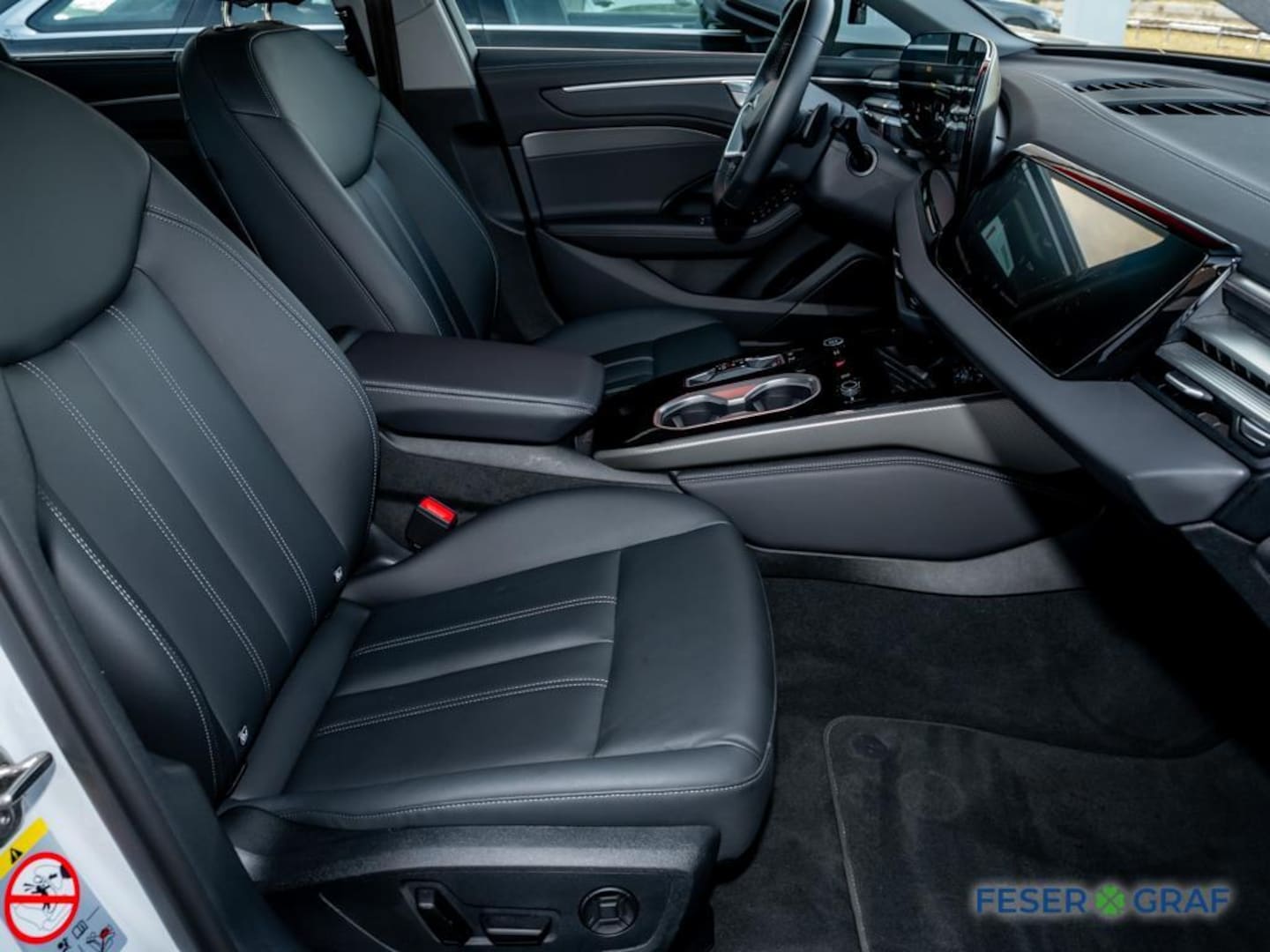 Bild über Audi A6 Avant TDI 150 kW S tronic - für weitere Informationen kontaktieren Sie den Audi Partner