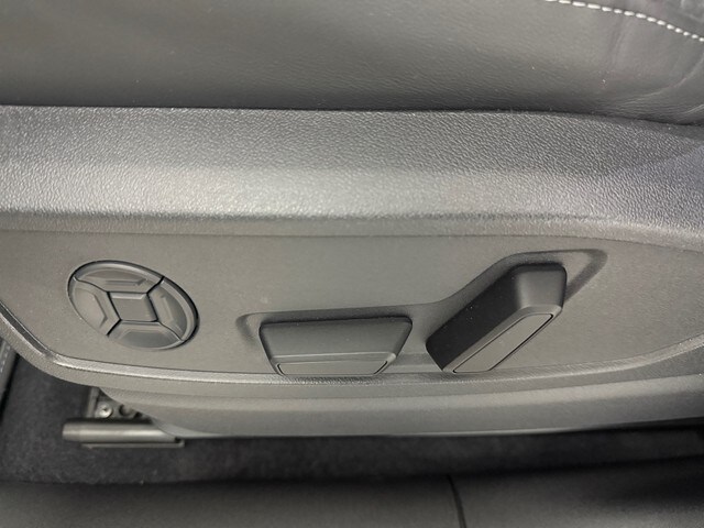 Image about Audi Q5 SUV TDI quattro 150 kW S tronic