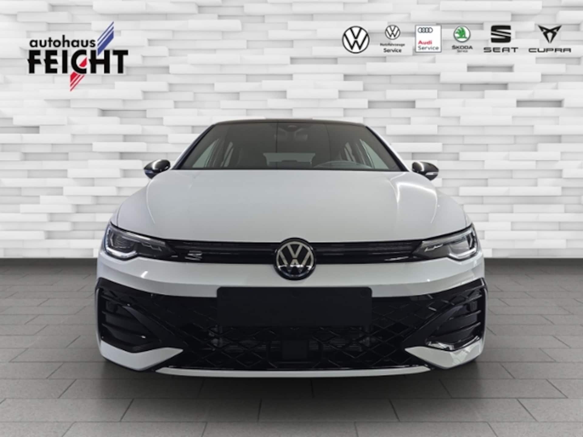 Volkswagen Golf R-Line