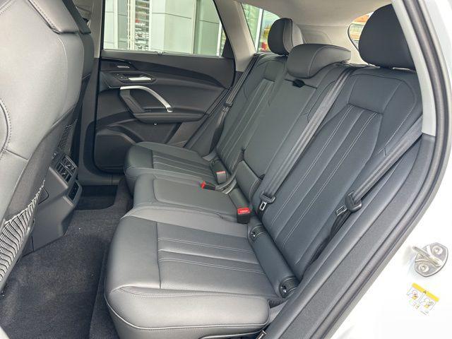 2025 Audi Q5 Premium Plus - Photo 11