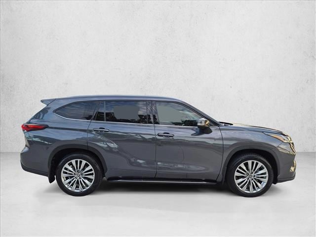 2024 Toyota Highlander Hybrid