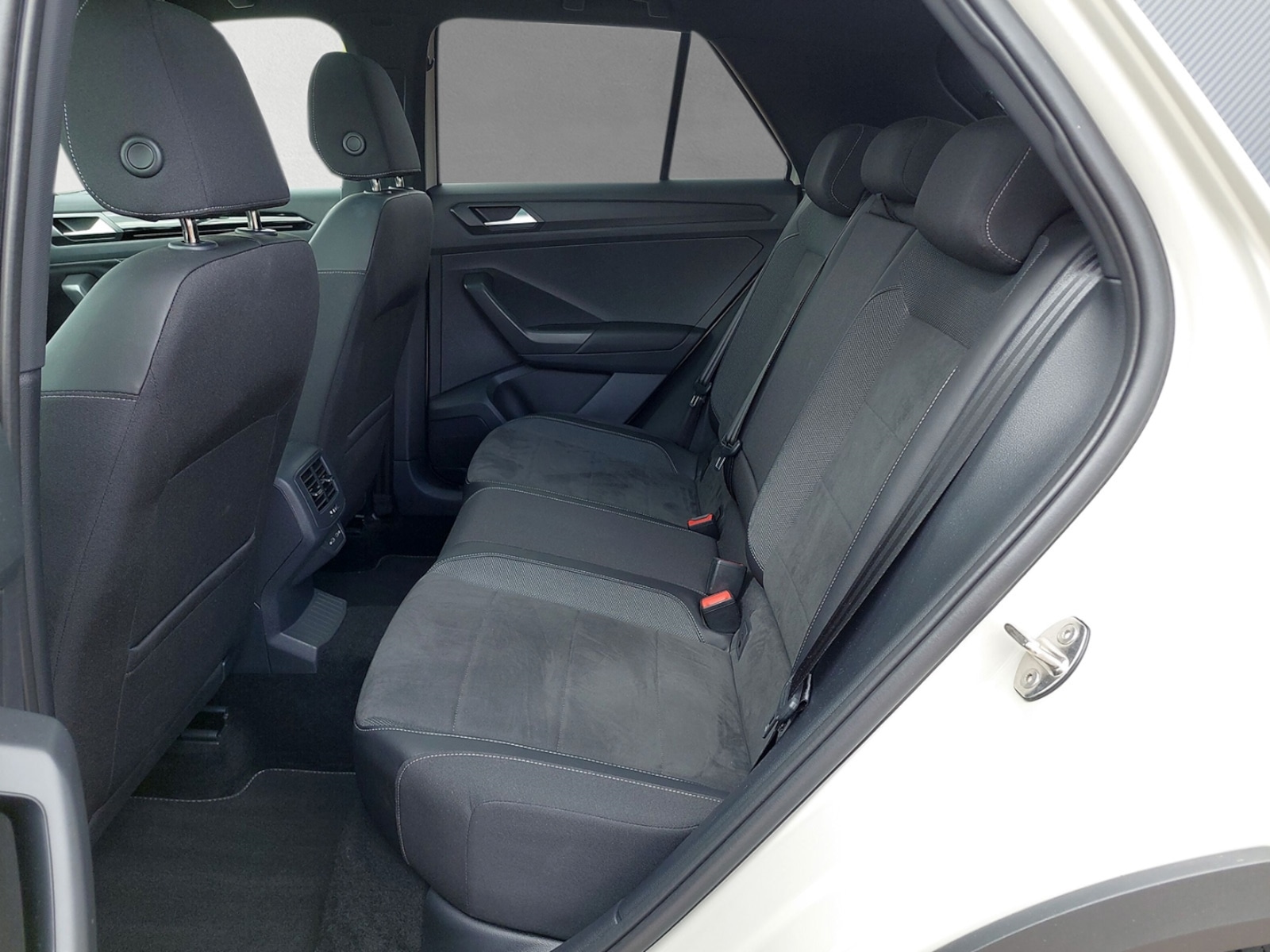 Volkswagen T-Roc – Bild 12
