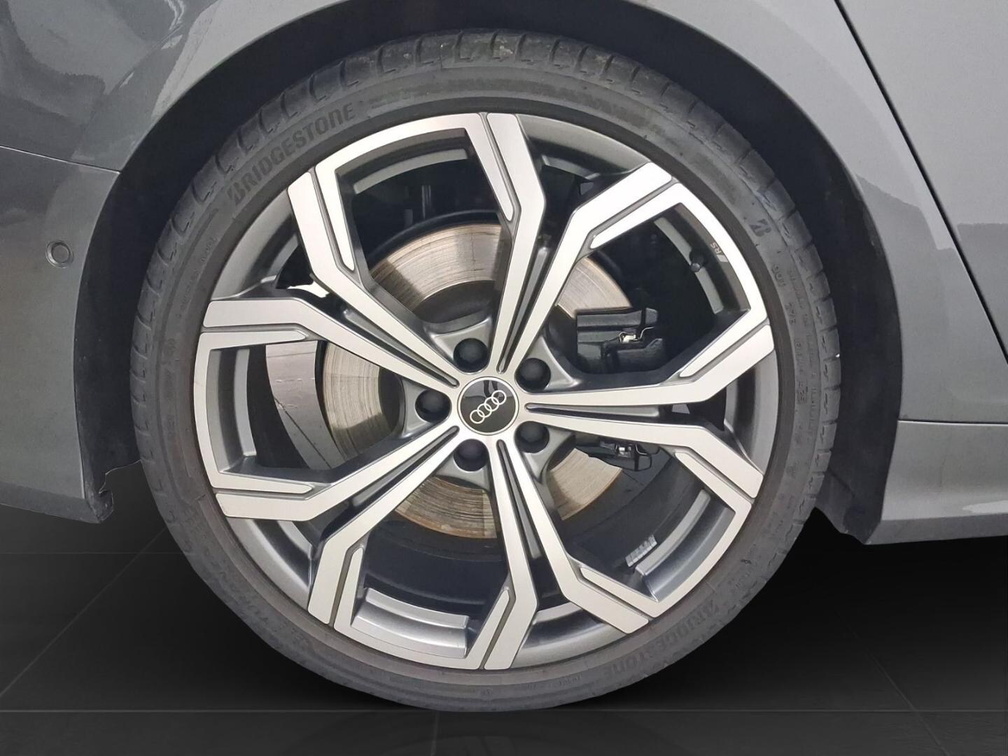 Bild über Audi S6 Avant TDI quattro tiptronic - für weitere Informationen kontaktieren Sie den Audi Partner