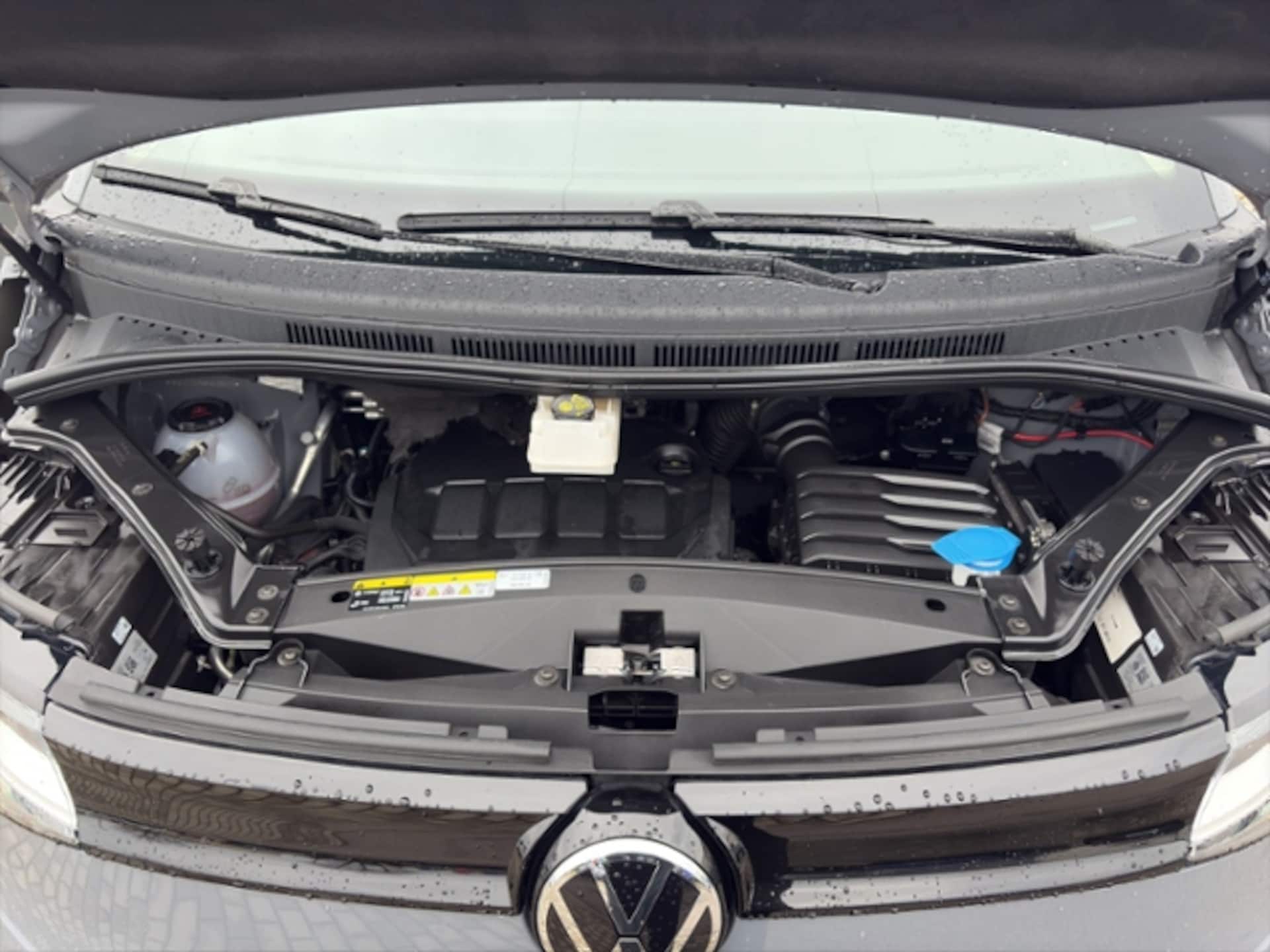Volkswagen Multivan Basis-Modell