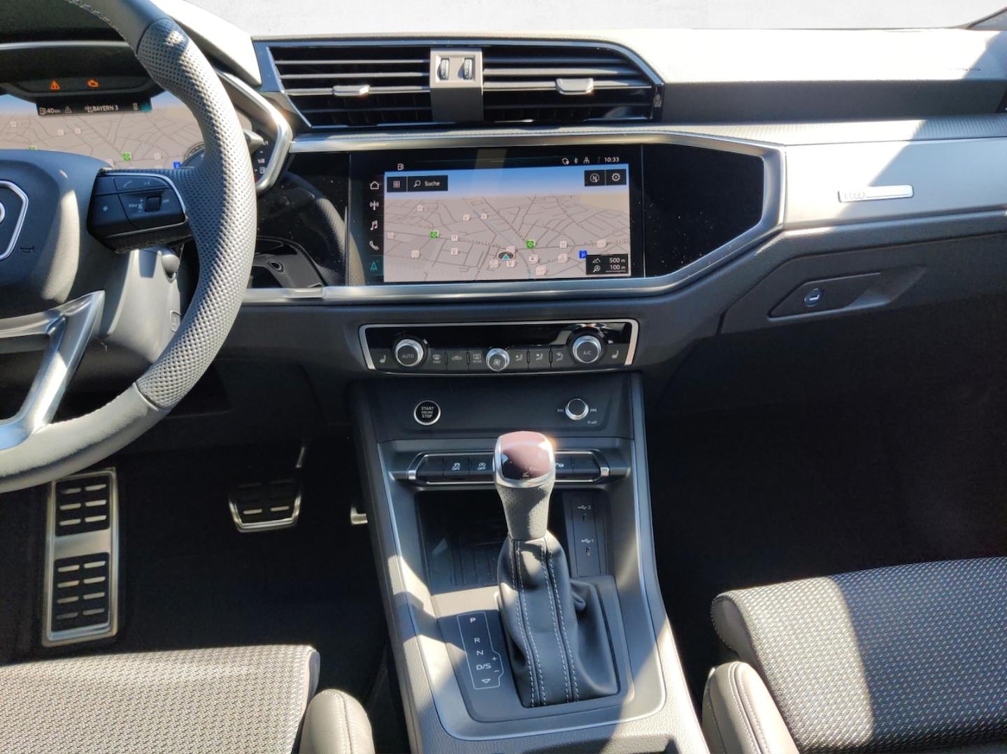 Bild über Audi Q3 advanced 35 TFSI S tronic - für weitere Informationen kontaktieren Sie den Audi Partner