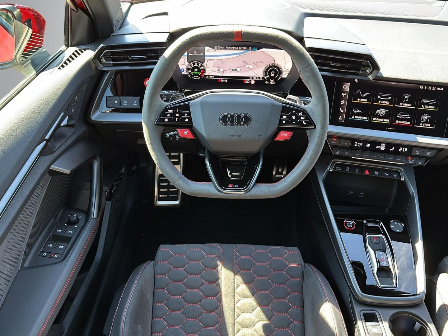 Bild über Audi RS 3 Sportback TFSI quattro 294 kW S tronic - für weitere Informationen kontaktieren Sie den Audi Partner