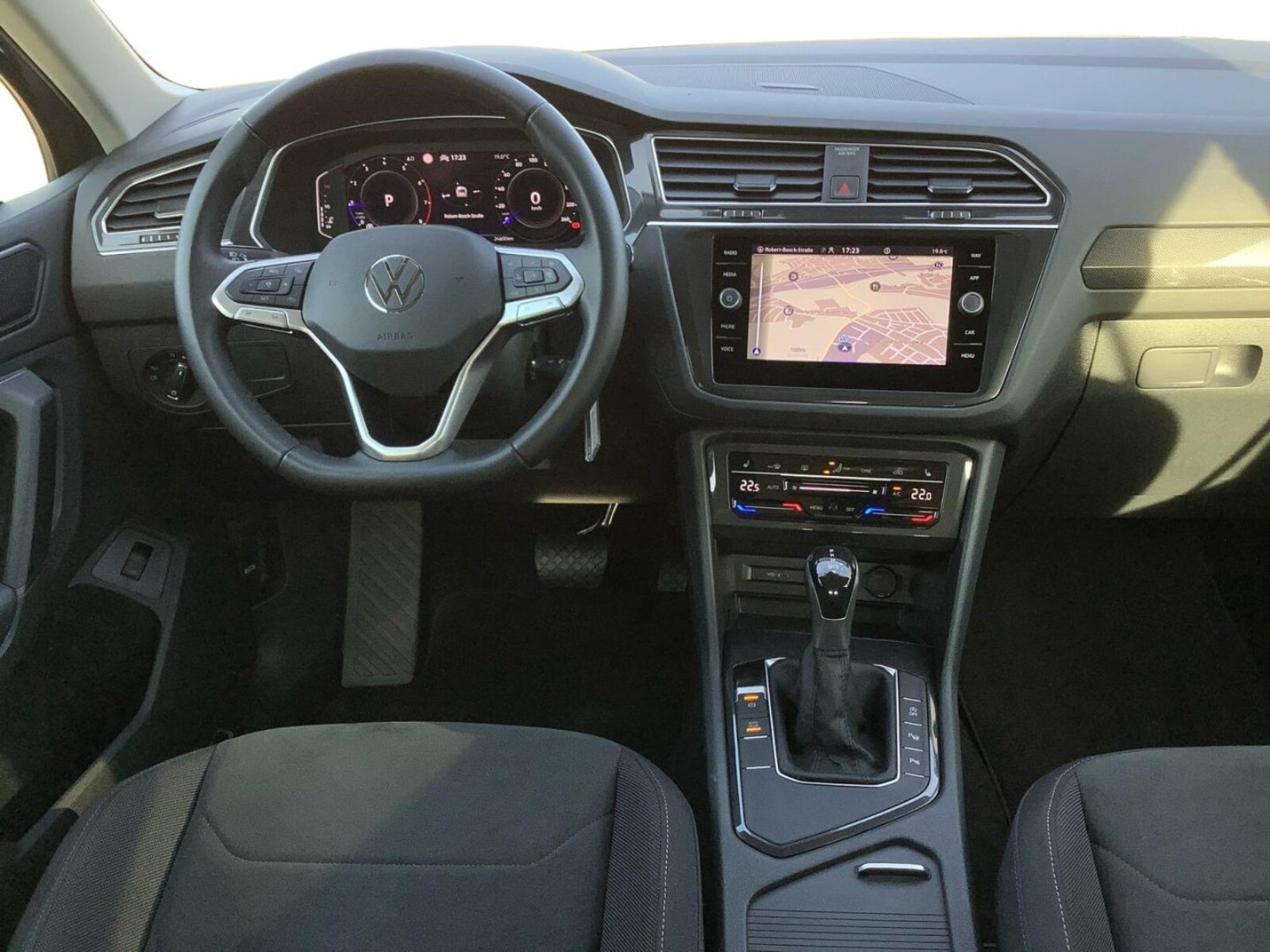 Volkswagen Tiguan – Bild 10