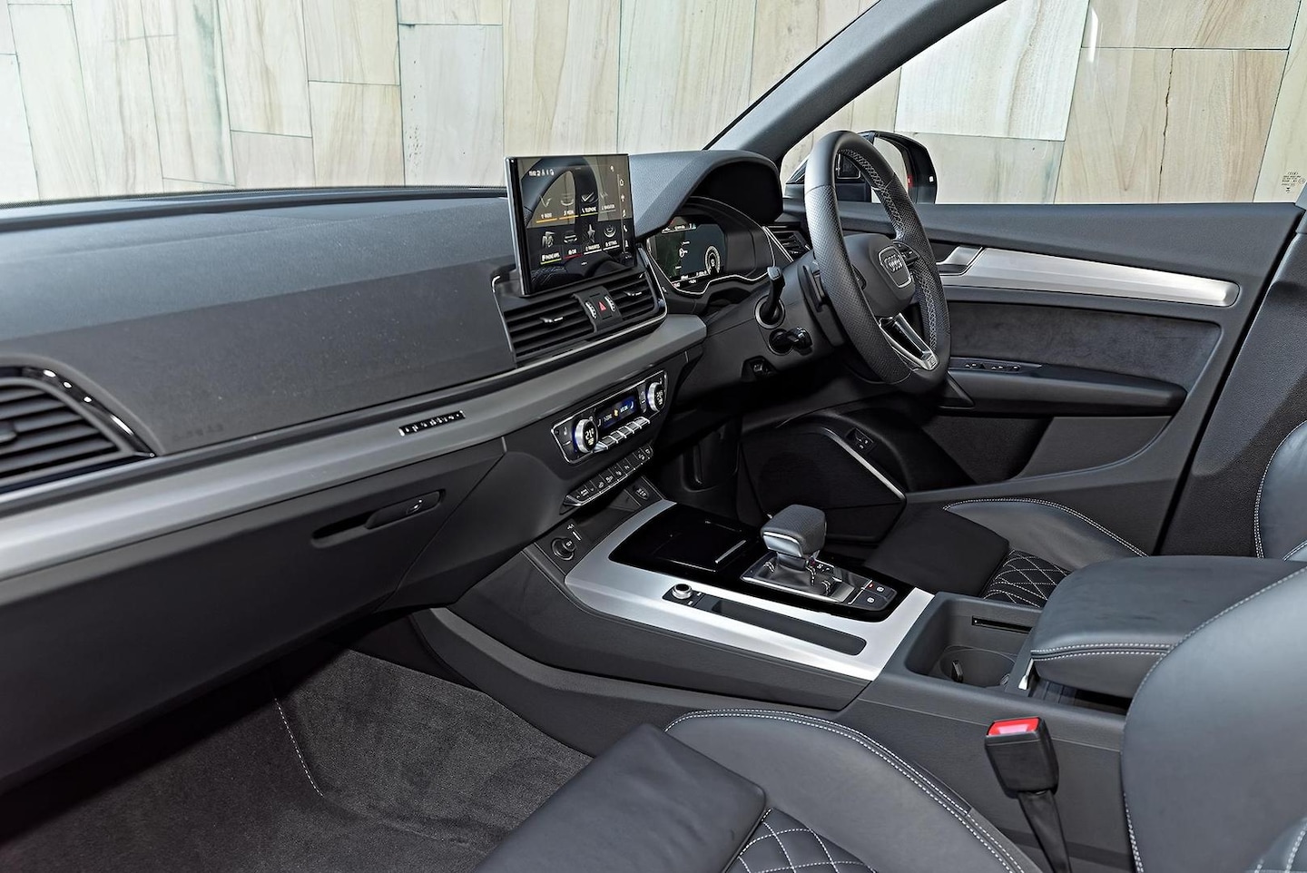 Image about Audi Q5 Sportback TFSI e 55 TFSI e quattro S tronic