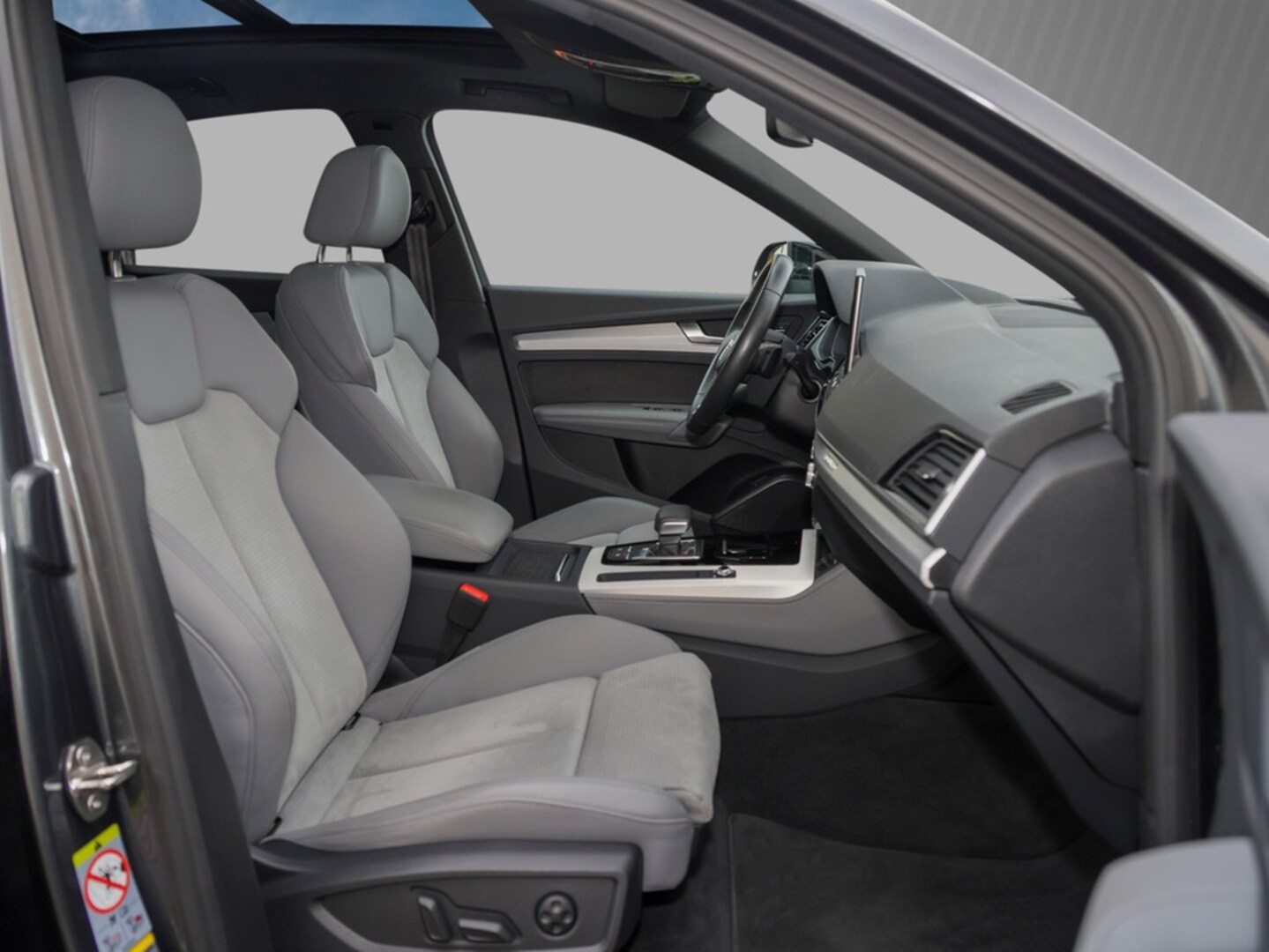 Bild über Audi Q5 Sportback 40 TDI quattro S tronic - für weitere Informationen kontaktieren Sie den Audi Partner
