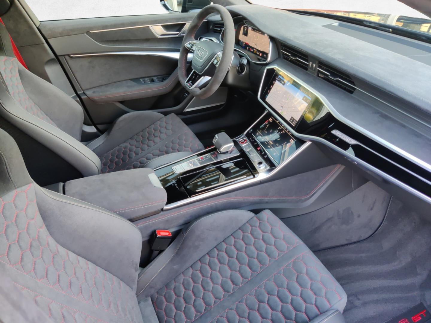 Image about Audi RS 6 Avant performance quattro tiptronic