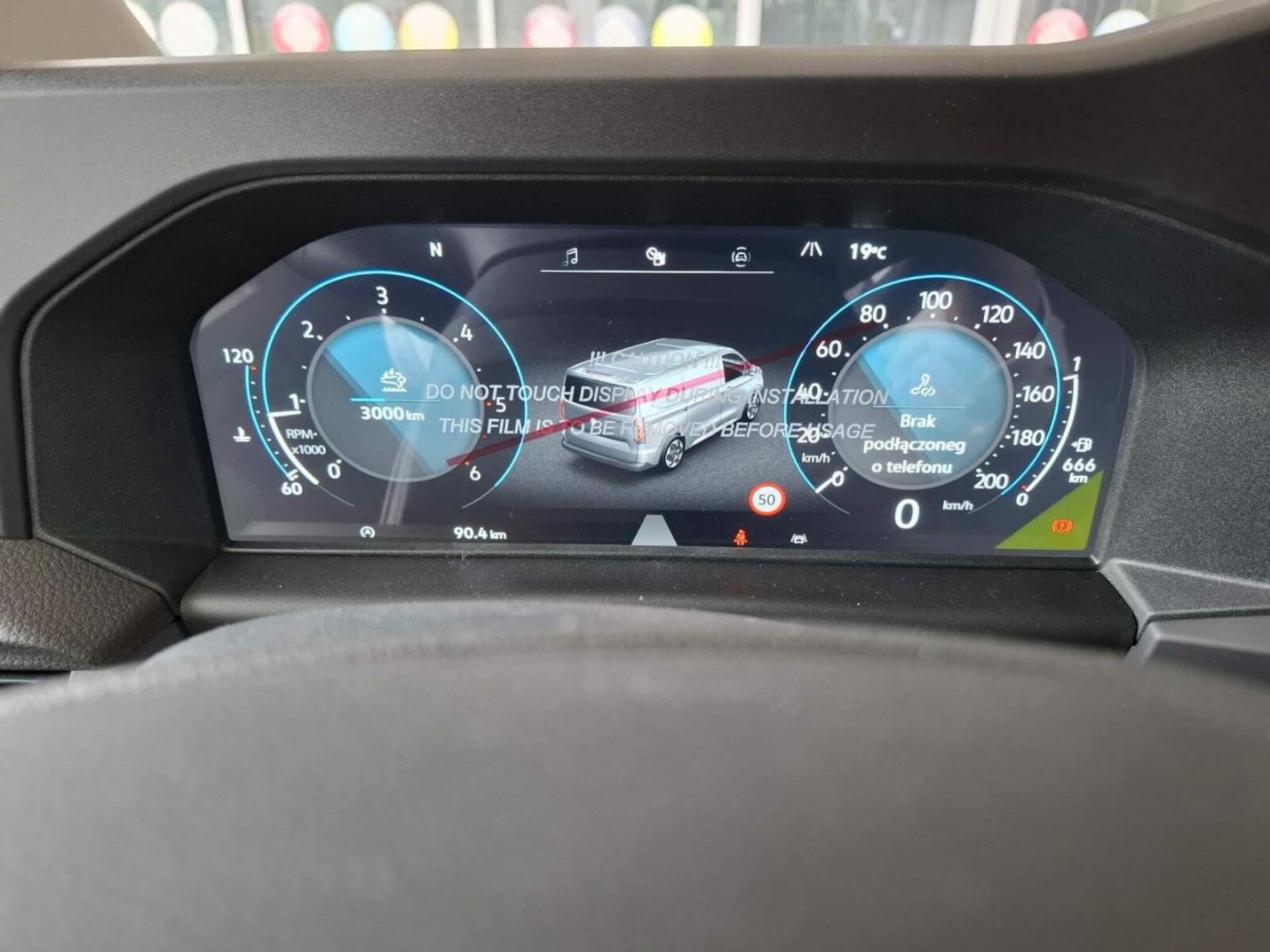 Volkswagen Transporter Furgon długi rozstaw osi