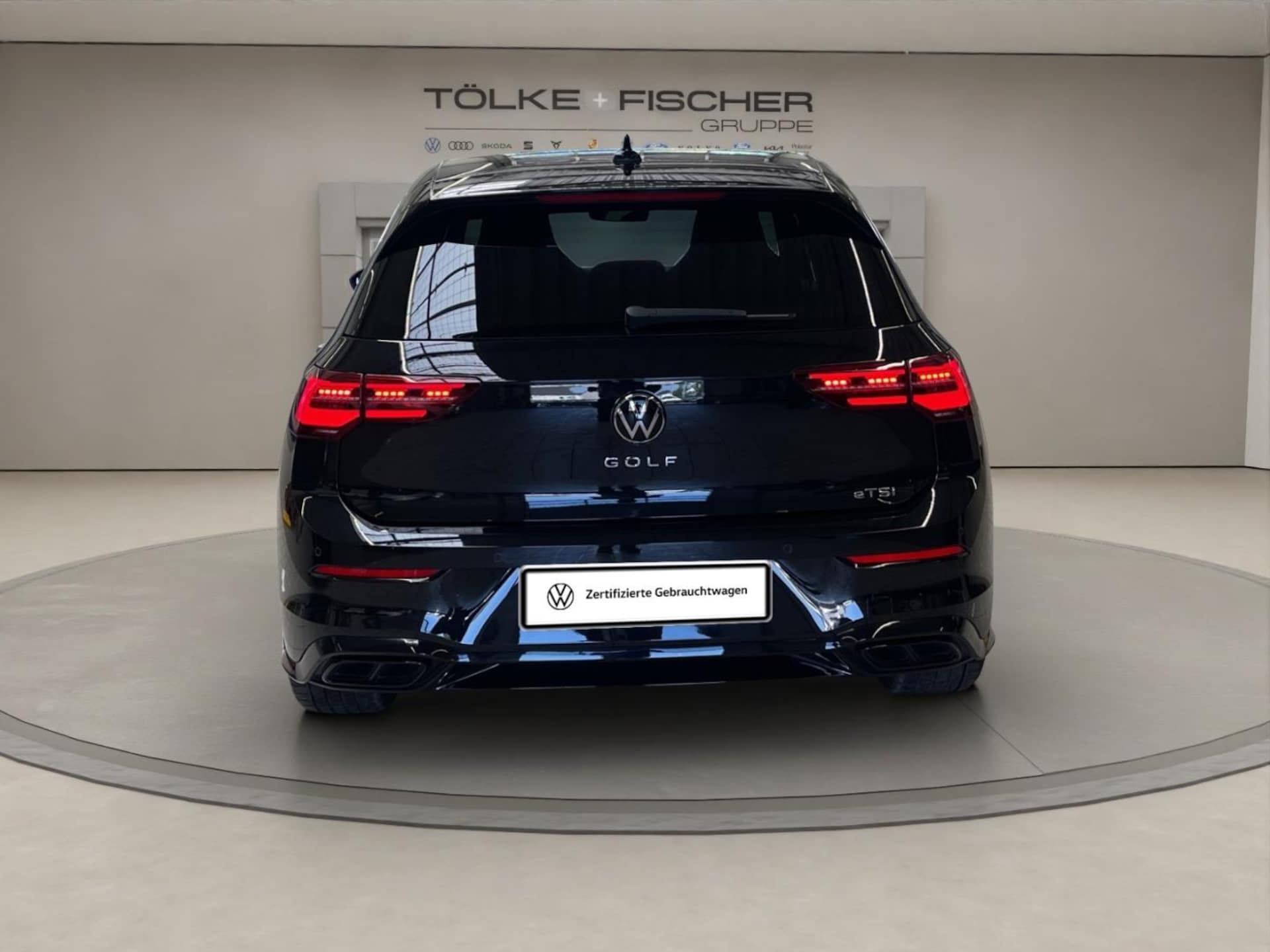 Volkswagen Golf R-Line
