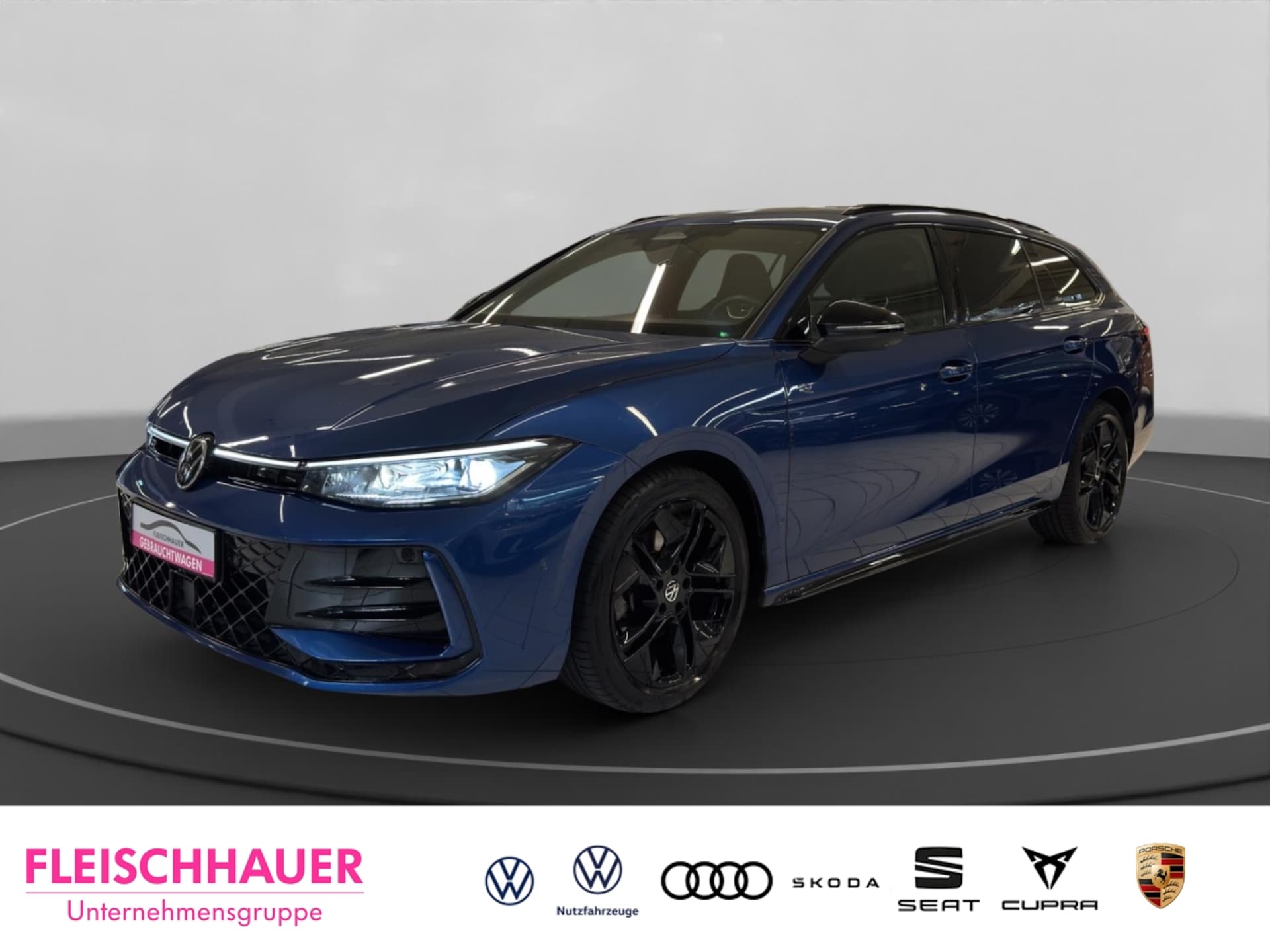 Volkswagen Passat — Volkswagen Passat 2.0 TDI R-line Matrix+Pano+Stdhzg+HUD+Navi
