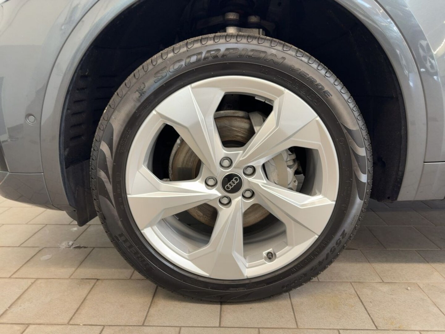 Bild über Audi Q5 Sportback 40 TDI quattro S tronic - für weitere Informationen kontaktieren Sie den Audi Partner