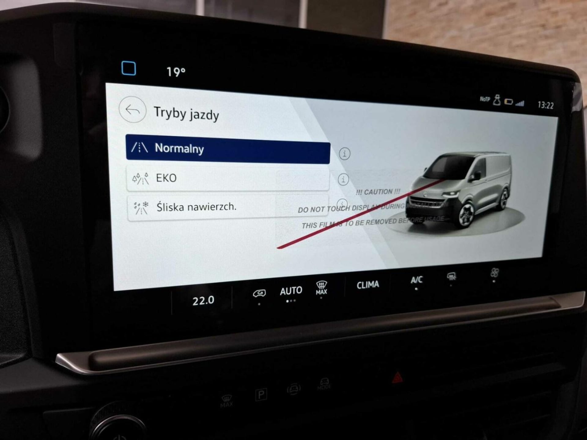 Volkswagen Transporter Furgon długi rozstaw osi