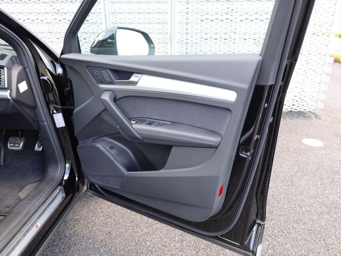 Image about Audi Q5 40 TDI quattro S line 
