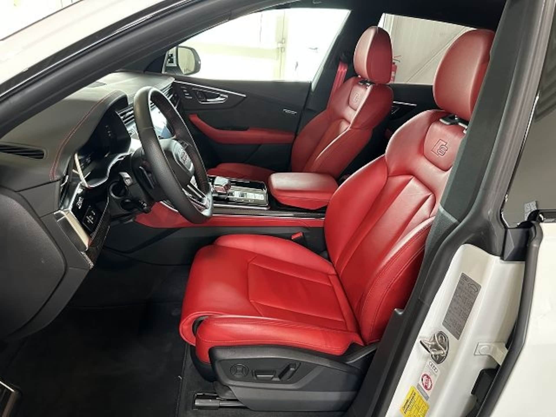 Audi SQ8 SUV