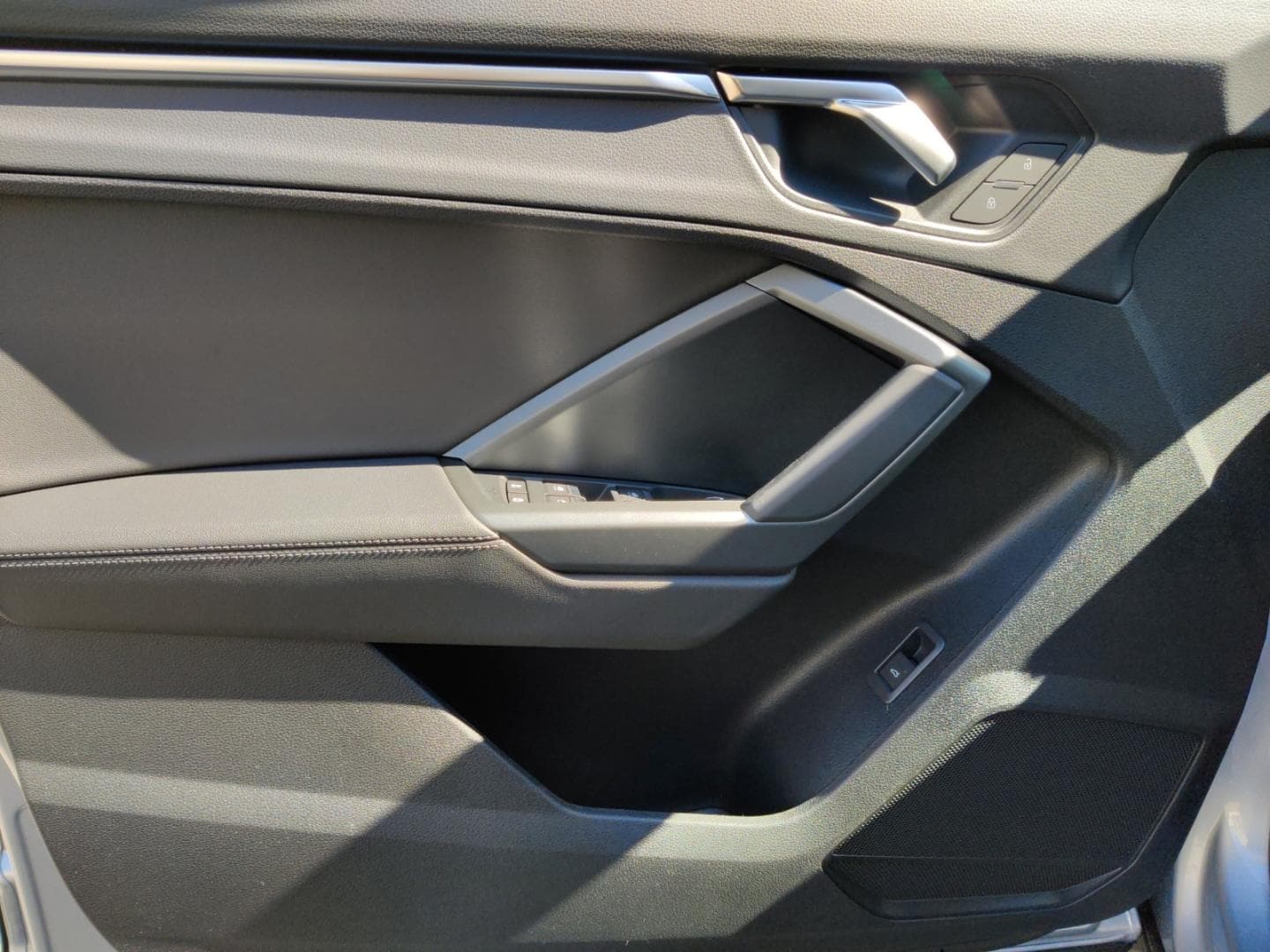 Bild über Audi Q3 advanced 35 TFSI S tronic - für weitere Informationen kontaktieren Sie den Audi Partner