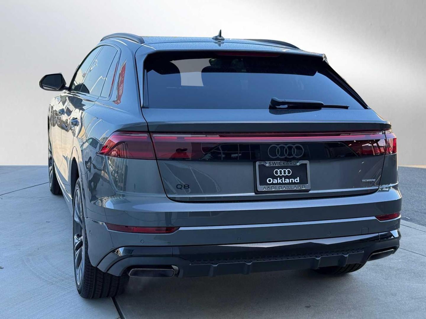 2025 Audi Q8 Premium Plus - Photo 6