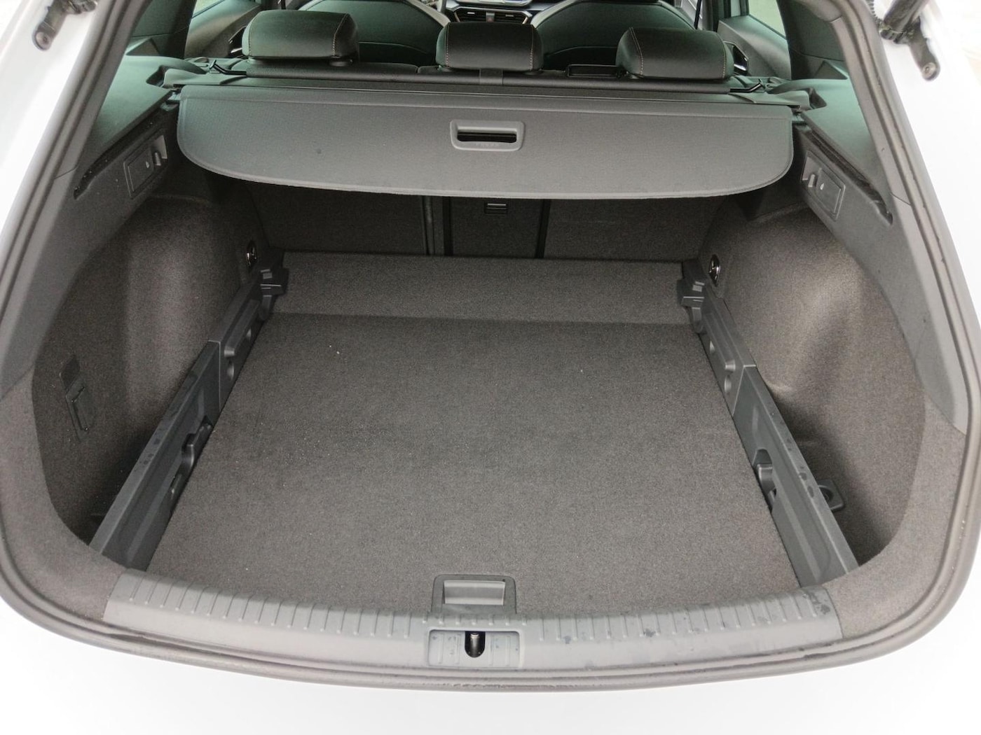 CUPRA Leon Sportstourer 1.5 eTSI DSG 110 kW (150 CV) — photo 7