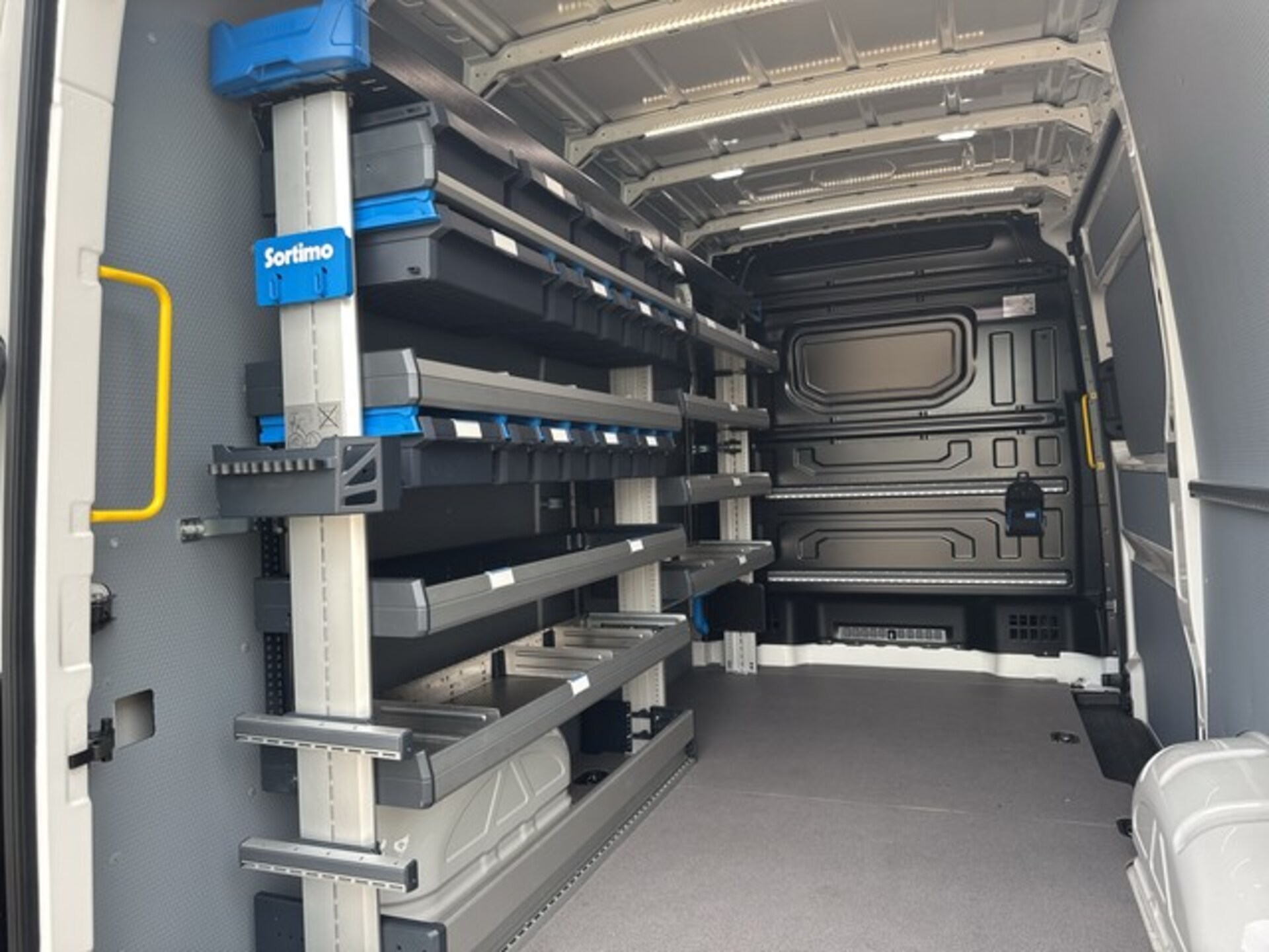 Volkswagen Crafter Kasten mittlerer Radstand
