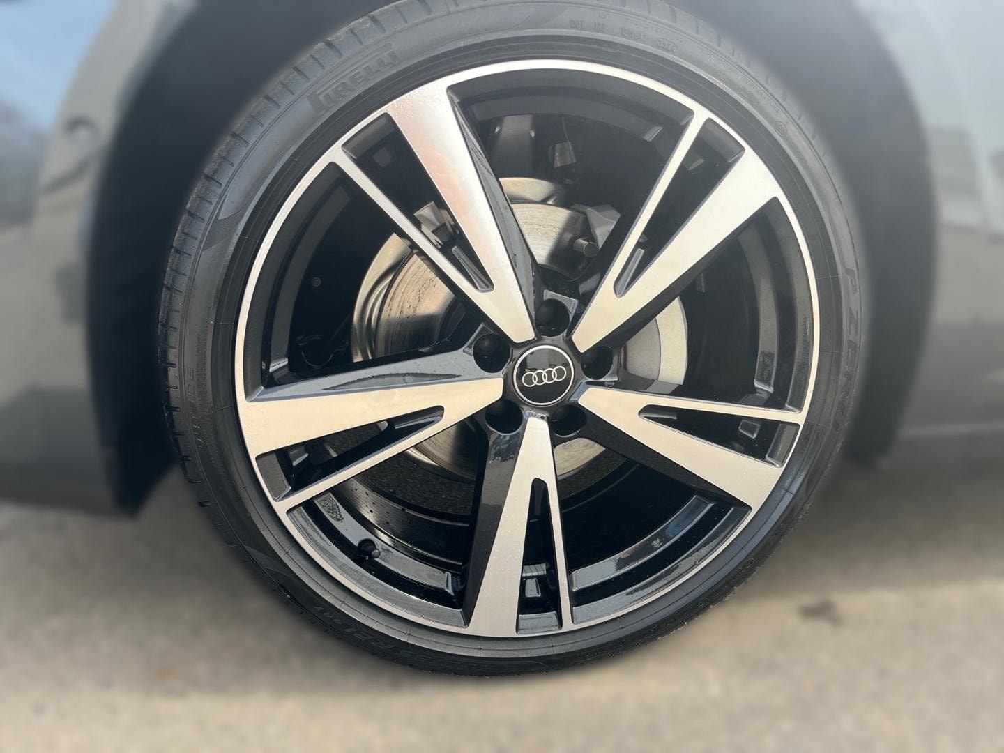 Bild über Audi A6 Avant advanced 40 TDI quattro S tronic - für weitere Informationen kontaktieren Sie den Audi Partner