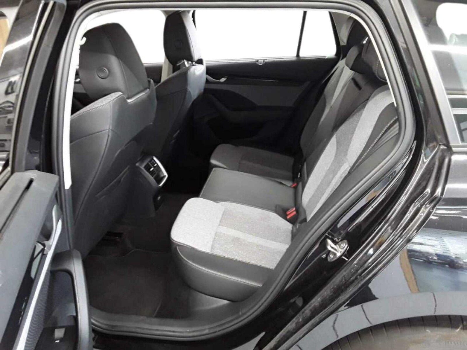 Škoda Octavia Combi – Bild 5