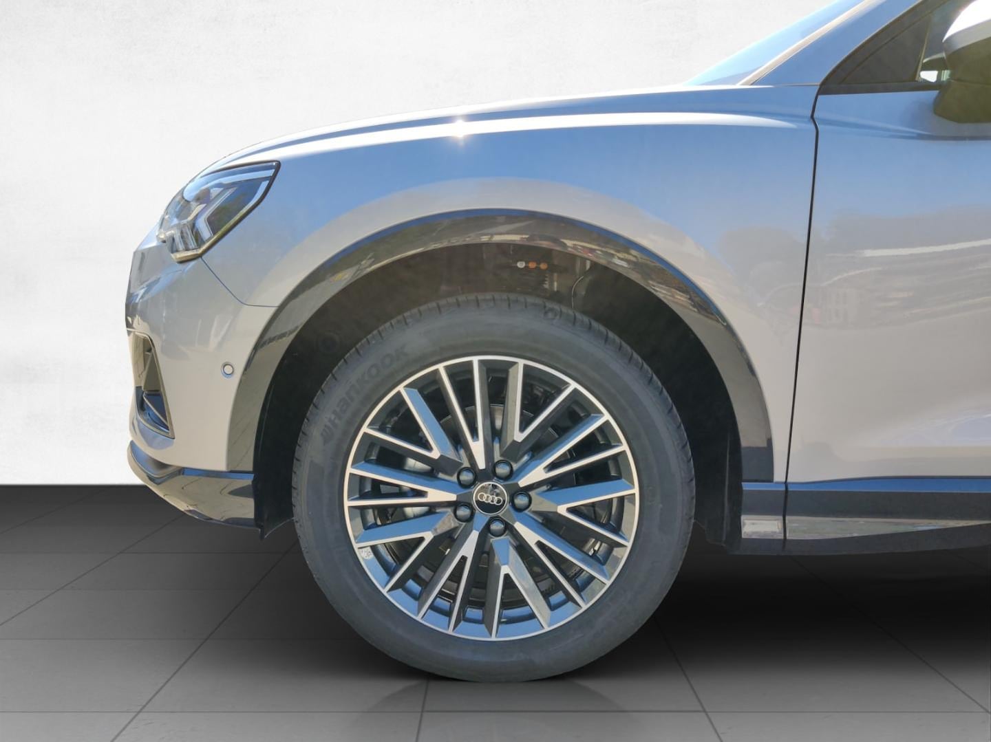 Bild über Audi Q3 advanced 35 TFSI S tronic - für weitere Informationen kontaktieren Sie den Audi Partner