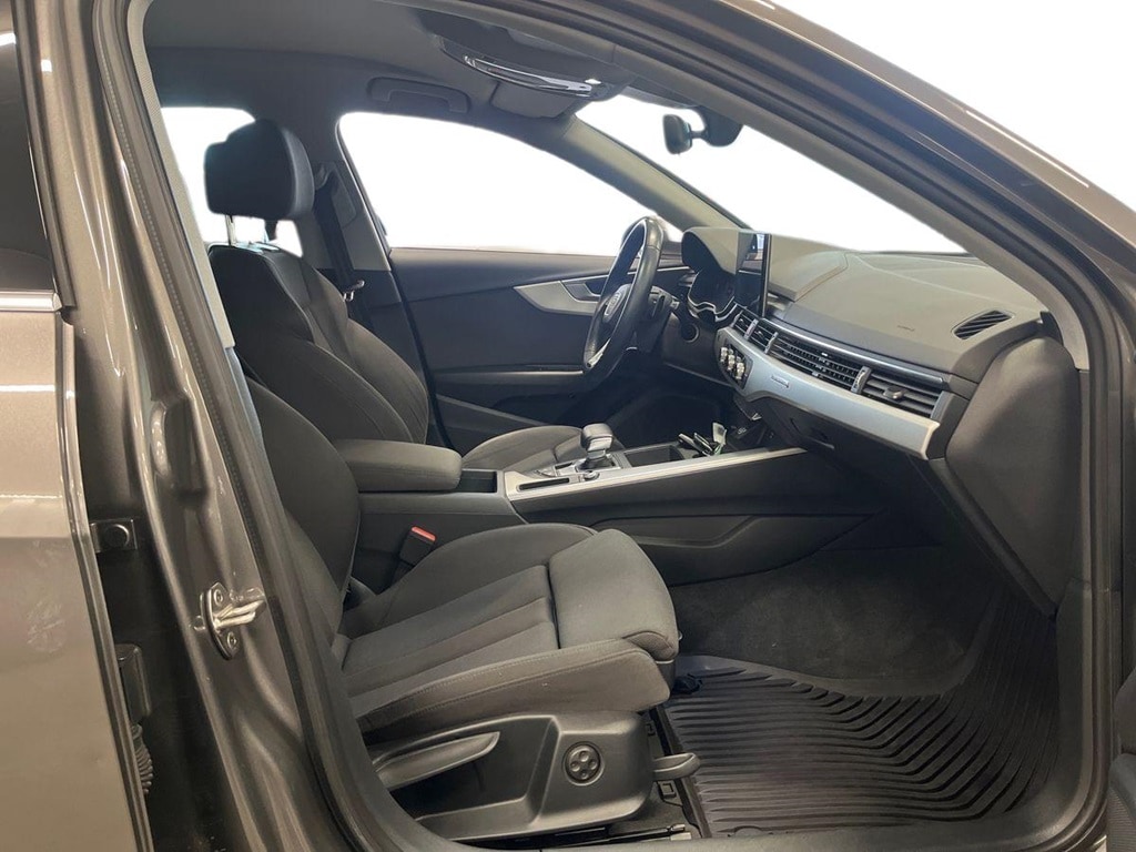 Bild som visar Audi A4 Avant A4 Avant 40 TDI quattro Proline advanced 204 hk S tronic - för mer information kontakta din Audi Partner