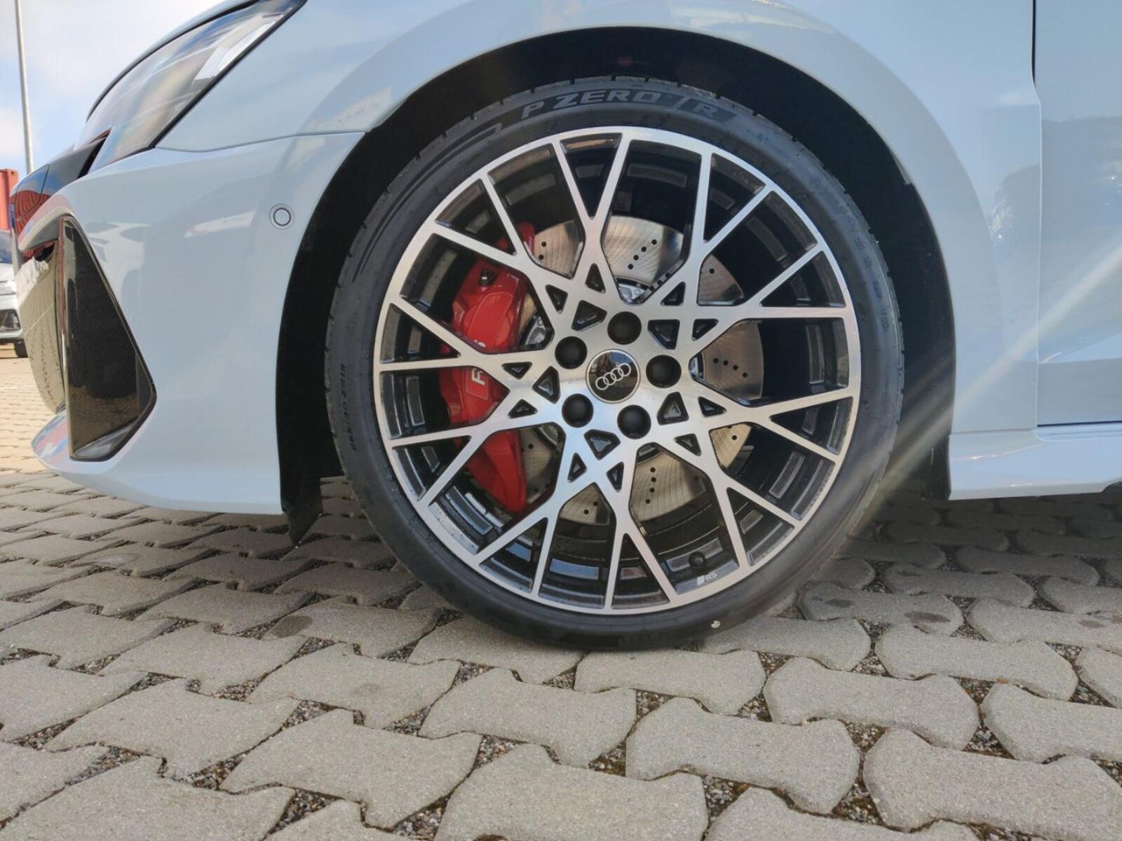 Audi RS 3 Limousine – Bild 9