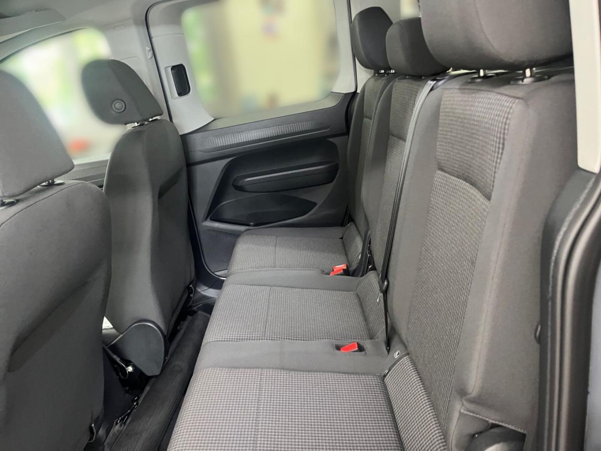 Volkswagen Caddy Basis-Modell