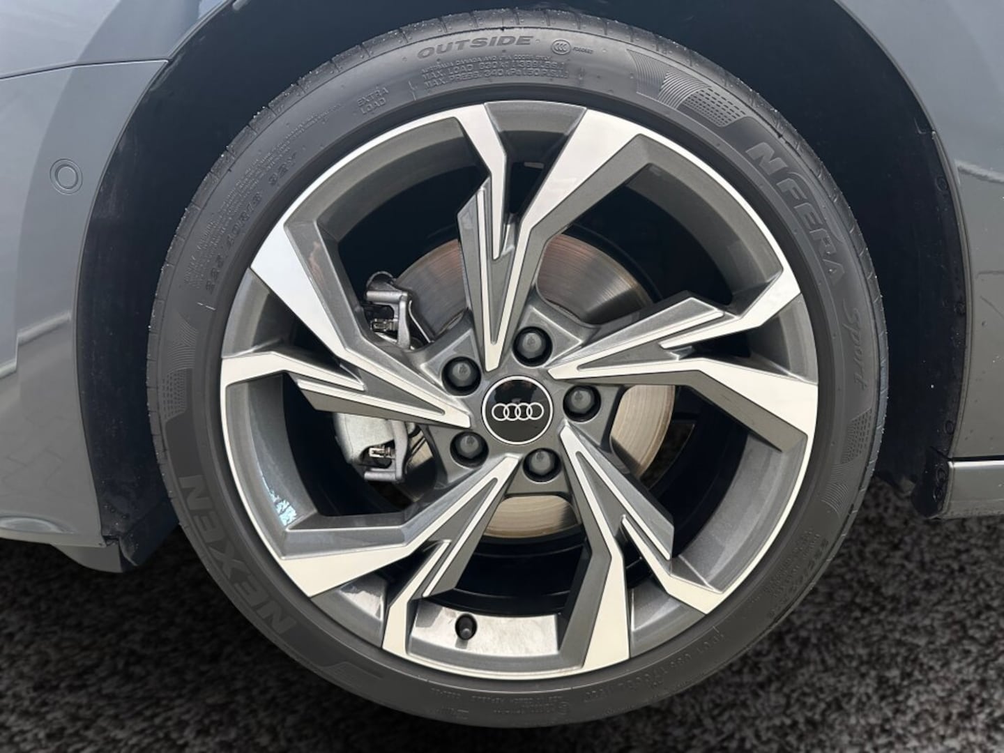 Bild über Audi A3 Sportback TFSI quattro S tronic - für weitere Informationen kontaktieren Sie den Audi Partner