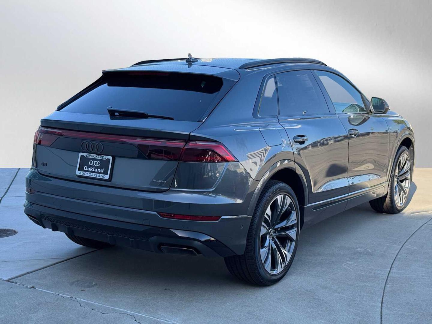 2025 Audi Q8 Premium Plus - Photo 8