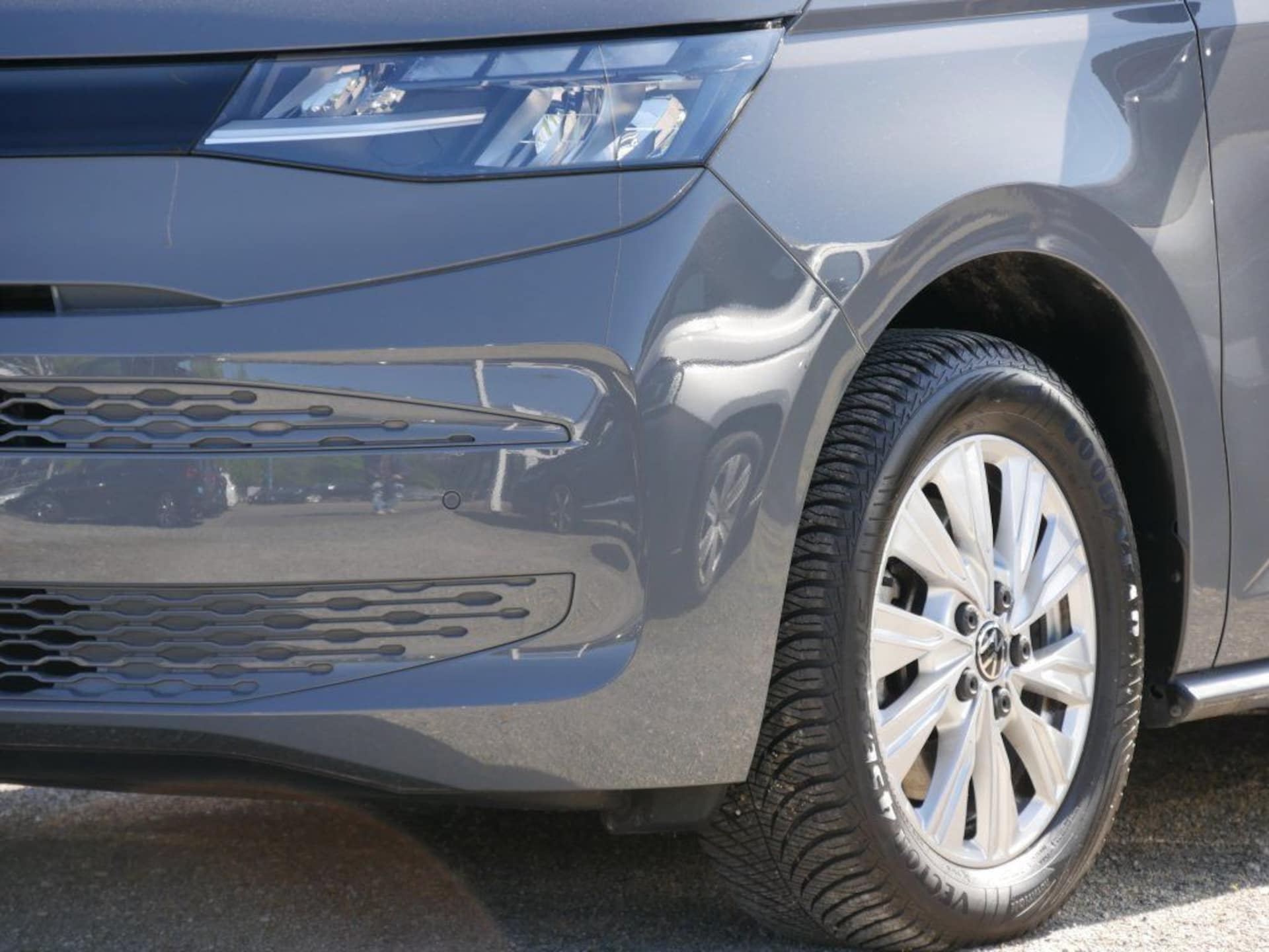 Volkswagen Multivan Basis-Modell