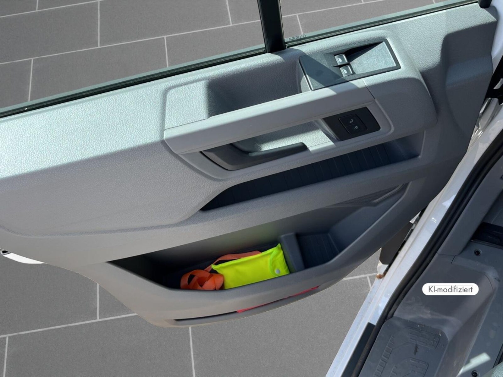 Volkswagen Crafter Kasten mittlerer Radstand – Bild 13