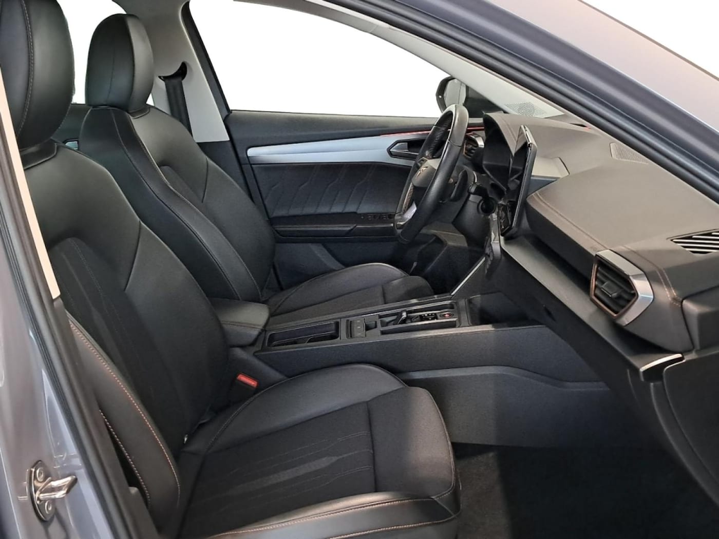 CUPRA Formentor 1.5 eTSI DSG 110 kW (150 CV) — photo 5