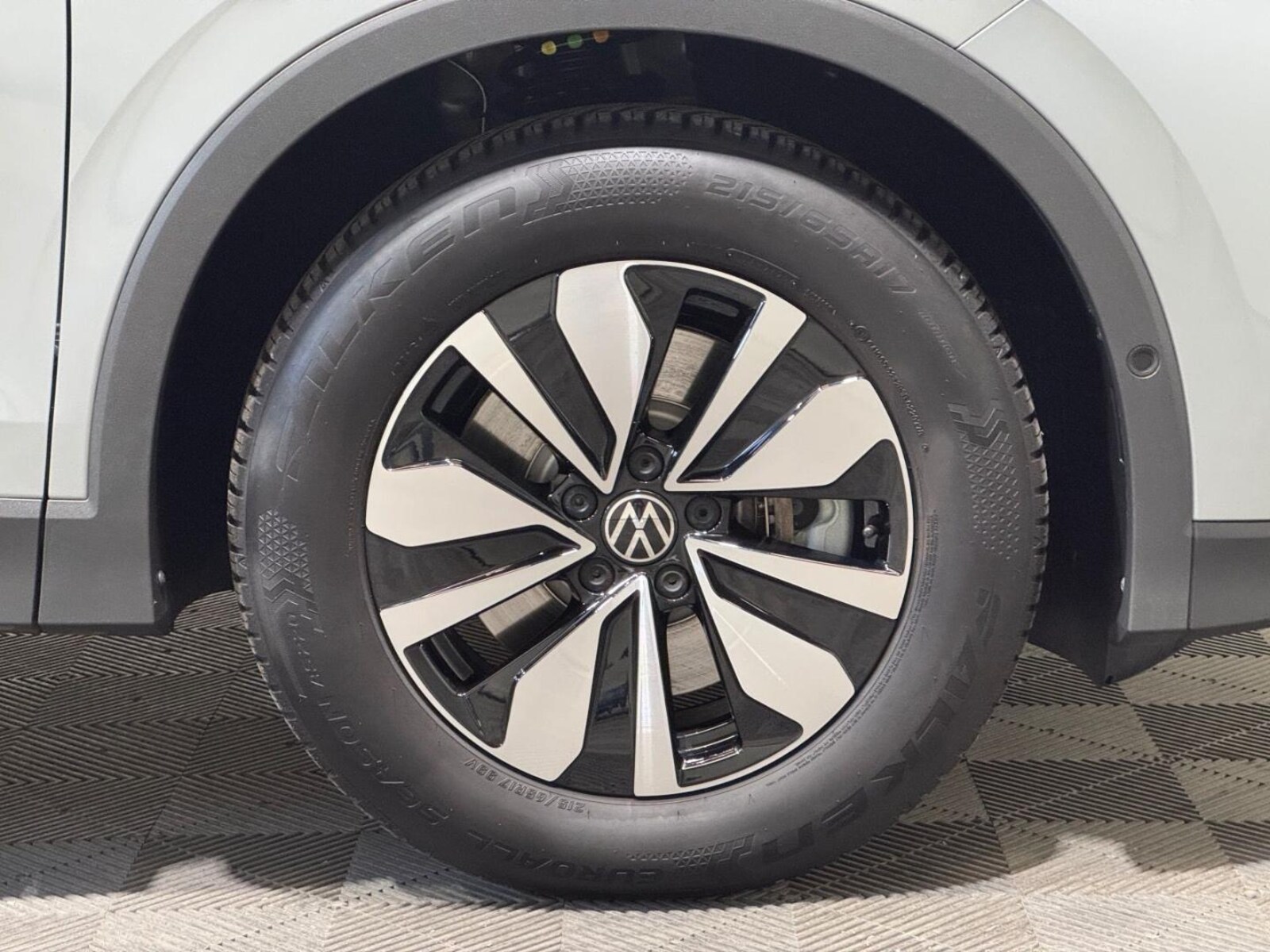 Volkswagen Tiguan – Bild 18