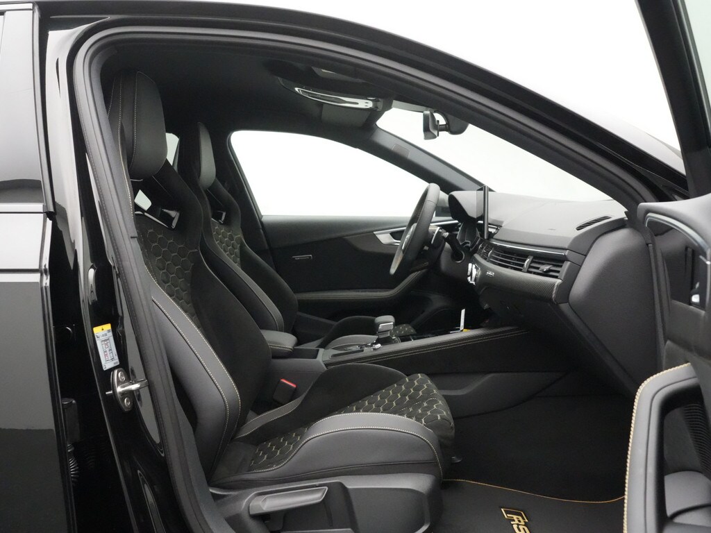 Image about Audi RS 4 Avant quattro tiptronic